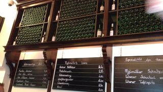 特大シュニッツェル、食べてみて下さい！！