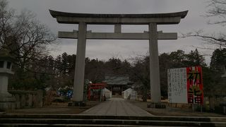 大きな神社です。