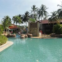 遊具のある方のプール