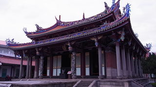 日本語の説明もあり