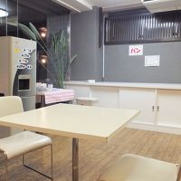 無料ドリンクもあるパブリックスペース