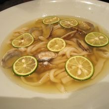 浅利と酢橘のうどん