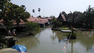 盛り沢山のテーマパークです