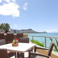 ビーチのそばのカフェ