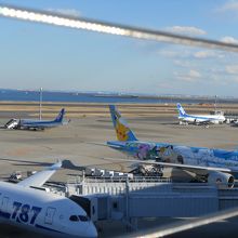 展望デッキ　ベンチで休憩〜