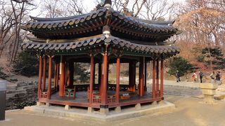 「万川明月主人翁自序」と書かれた木版ある尊徳亭