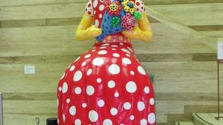 マルク・シャガールの絵がゆったりと見られる