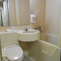 清潔なバスルームです