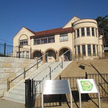 ２階建て洋館（エレベーター付）