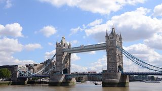 水色のアクセントが効いてます