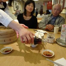 初めてと伝えると丁寧に説明してくれます。