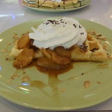 りんごのワッフル