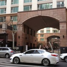 ここじゃなくて…