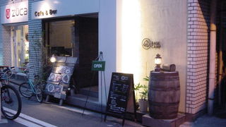 昼はコーヒーショップとして利用できます