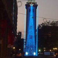 大統領官邸横の時計台イルミネーション