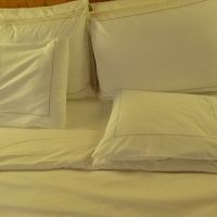 私がリクエストしたのは、アロマセラピー枕と蝶の枕。