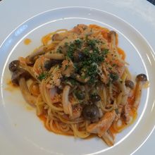 ロングパスタ。この前にショートパスタ。