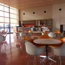 国際線T二階の様子