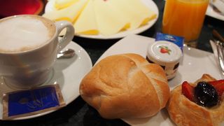 朝食メニューは11:30までです