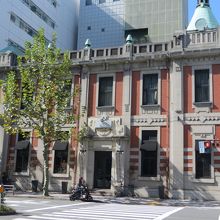 何ともレトロで魅力的な建物。