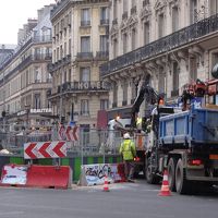 写真中央、HOTELという表示の建物がノルマンディーホテル