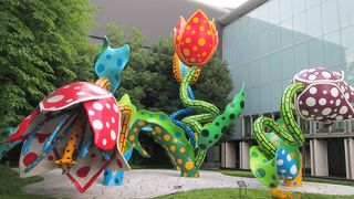 草間彌生さんの作品