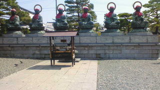 戦後に再建された立派なお地蔵様