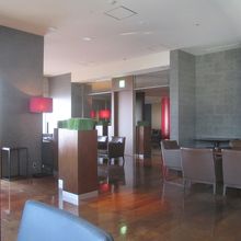 店内はセンス良くまとめられています