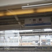 往年の国鉄の栄光を背負う敦賀駅