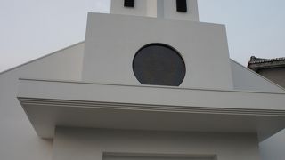 若松島の土井の浦港近くにある教会