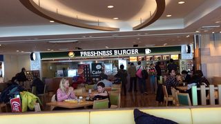 種類が多いフードコート