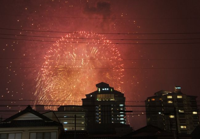 この1月12日は、和倉温泉の冬花火大会でした