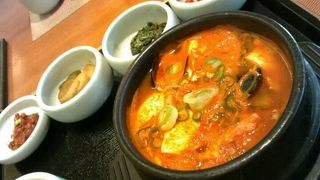 国際線ターミナルで朝から営業しています