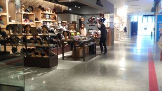 メーカー直営の帽子のショップ