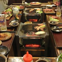 炭火で焼きます