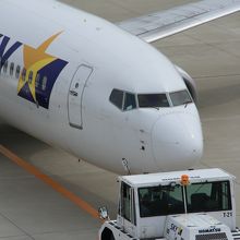 押し出してます。