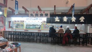 大満足のマグロ中落丼