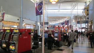 空港内にカジノが！