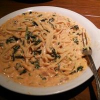 ホテル内のレストランの夕食　味はいいけどソフト麺