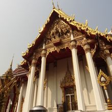 屋根の装飾がきれい