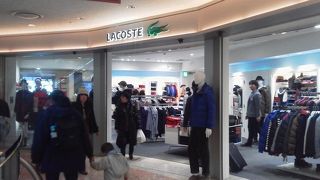 空港でちょっとショッピングでも「ラコステ」～羽田空港～