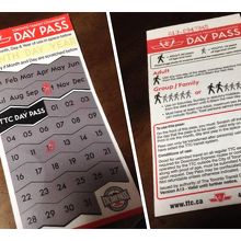 Daypassはアナログなスクラッチ式。