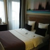 ベットの上にハリボーが置いてありました。