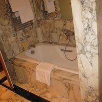 大理石のお風呂