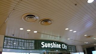 このビルだけで相当な時間がつぶせます