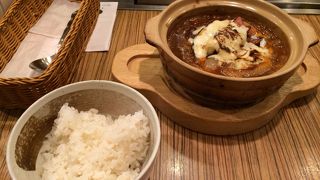 あつあつぐつぐつの土鍋ハンバーグ