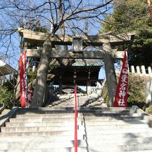 鳥居と石段