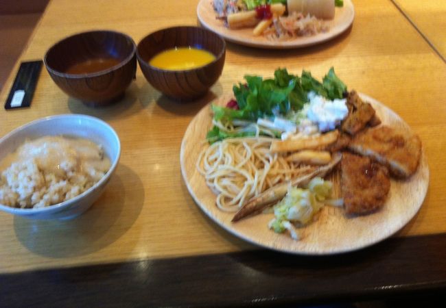 特段美味しくないですが、健康食が食べられるのは嬉しい