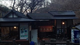 ちょっと狭目です