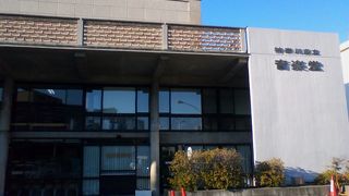 横浜では有名なコンサート会場の一つ